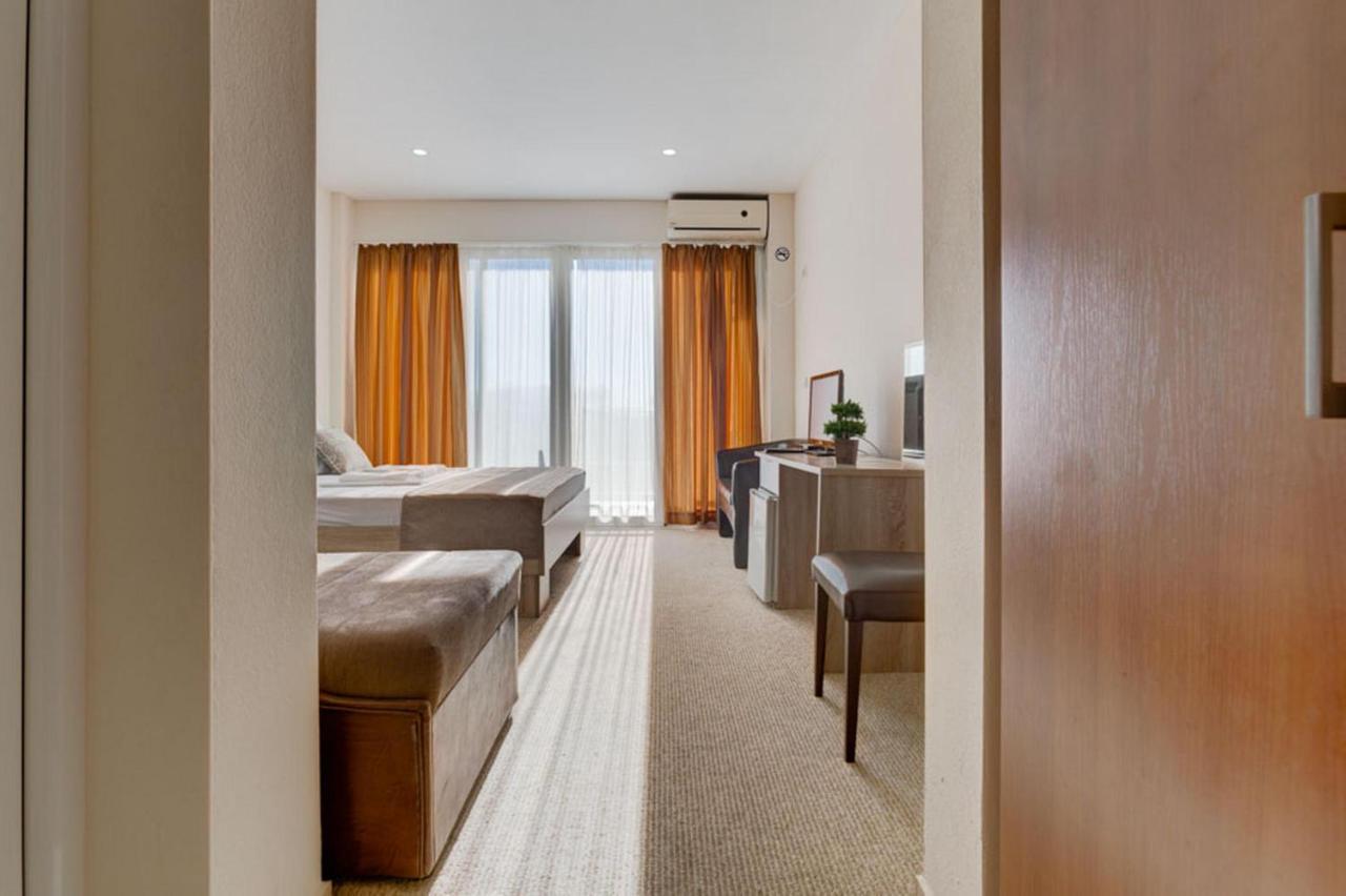 Hotel Zan Ülgün Dış mekan fotoğraf
