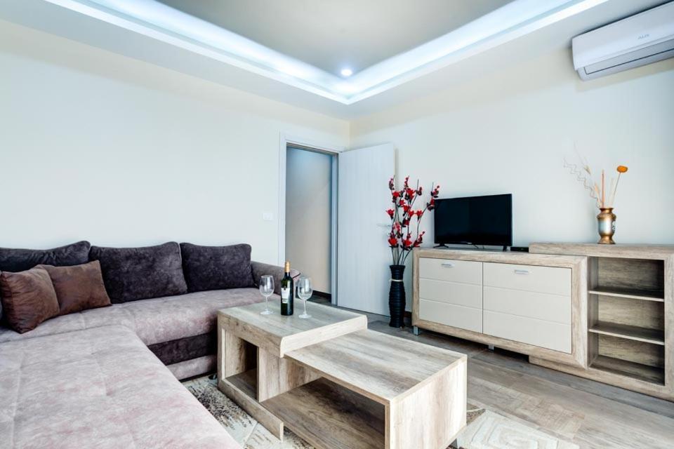 Hotel Zan Ülgün Dış mekan fotoğraf
