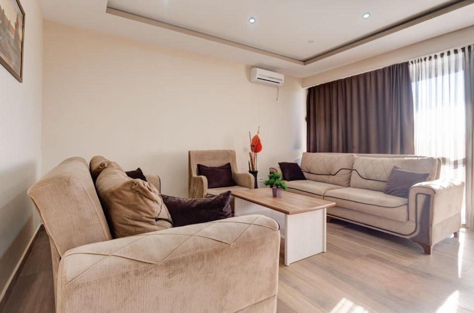 Hotel Zan Ülgün Dış mekan fotoğraf